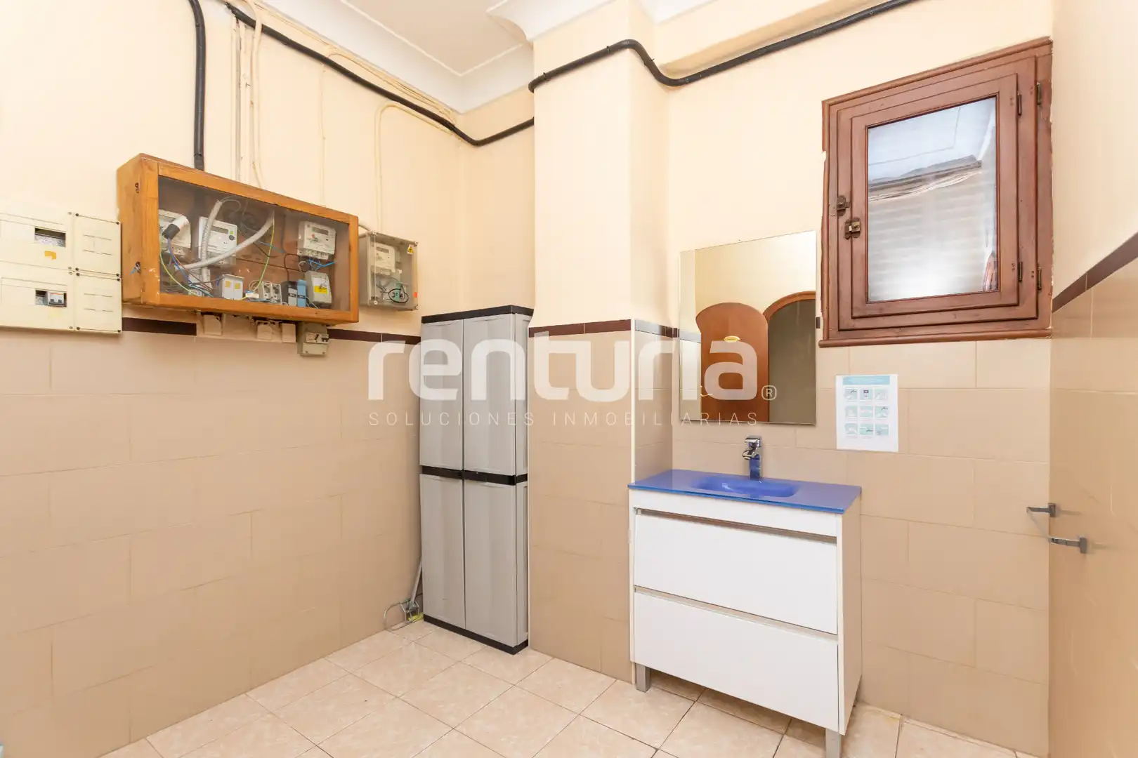 Cocina de Oficina de alquiler en Valencia con Aire acondicionado