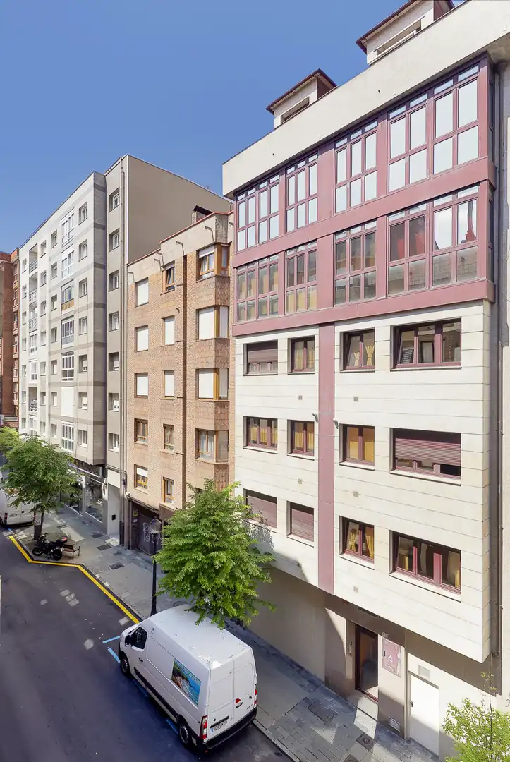 Außenansicht von Wohnung zum Verkauf in Gijón  mit Heizung und Möbliert