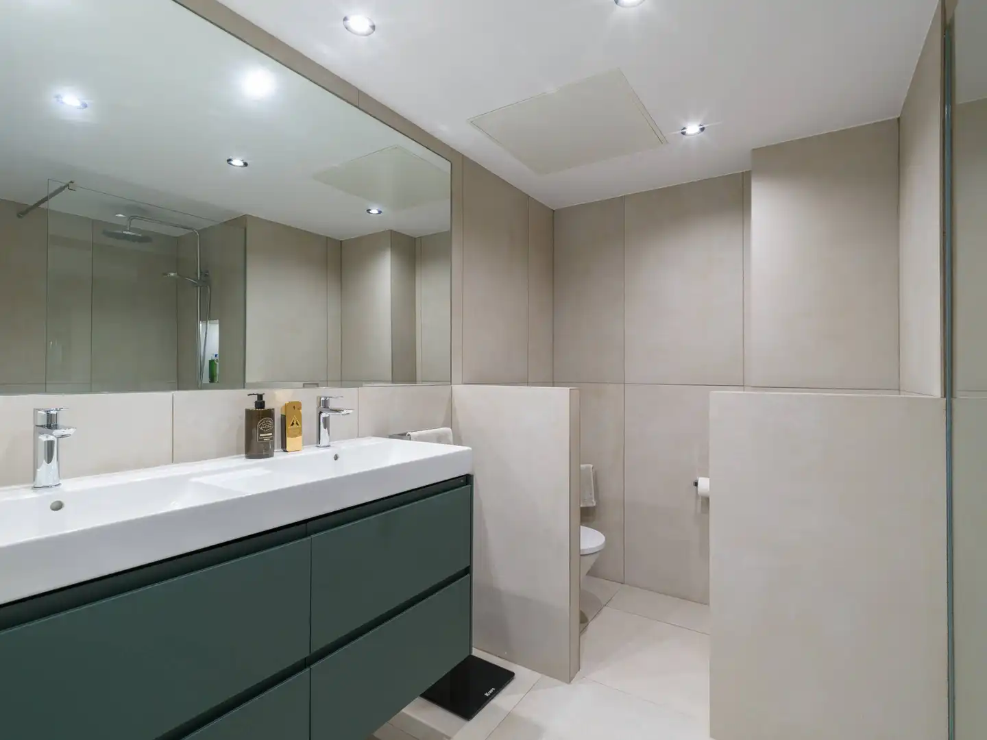 Bathroom of Flat for sale in Las Palmas de Gran Canaria  with Air Conditioner, Heating and Terrace