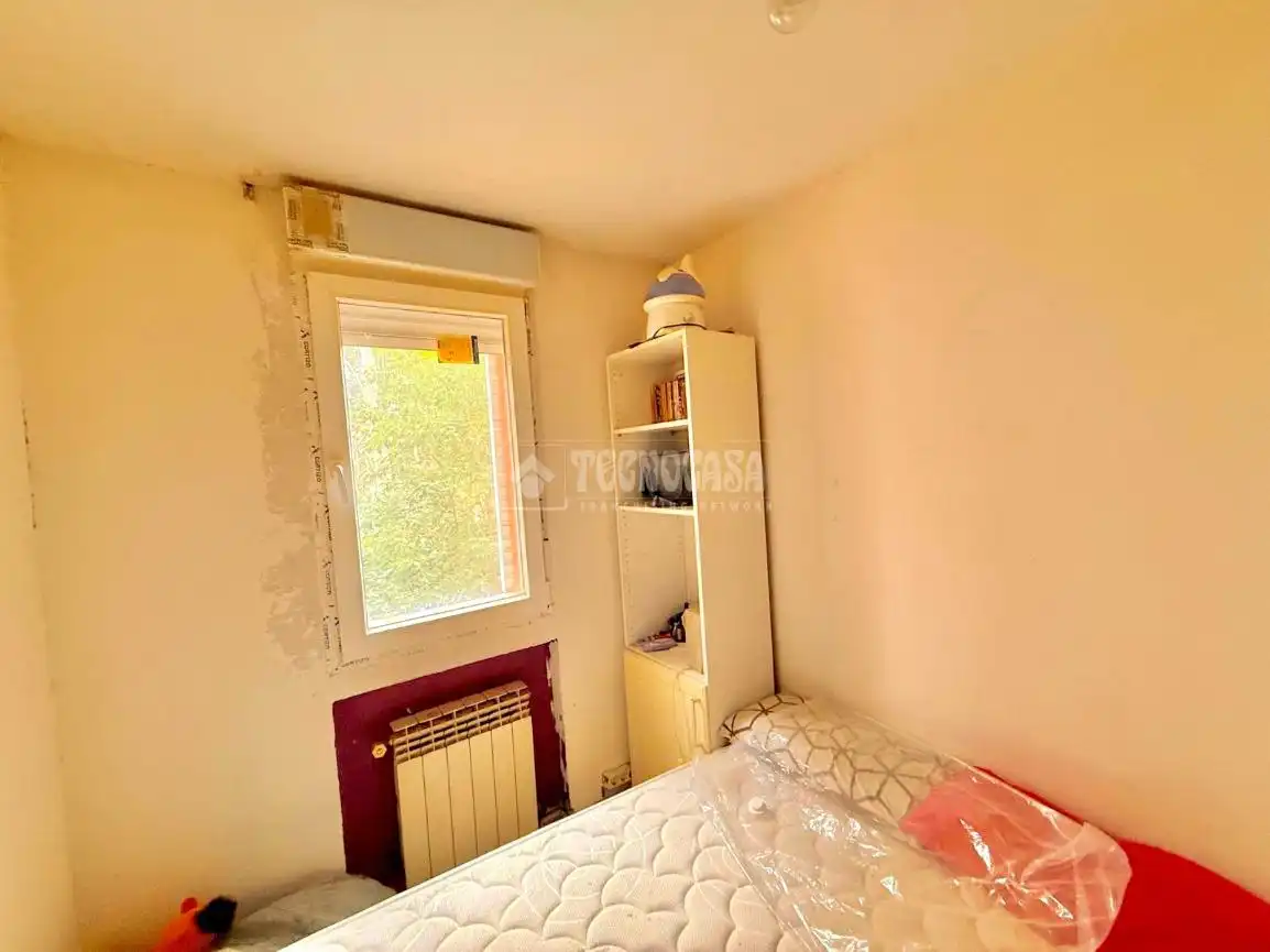 Habitación de Piso en venta en Madrid con Calefacción y Terraza