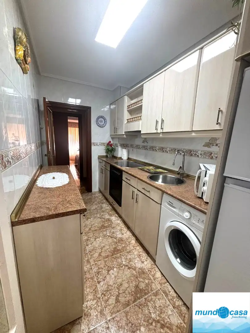 Kitchen of Flat for sale in Zaragoza  with Heating, Terrace and Furnished