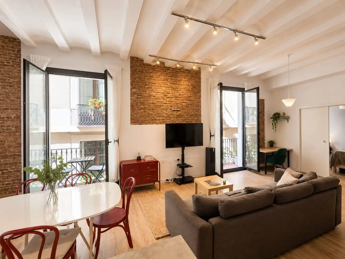 Sala de estar de Piso en venta en Barcelona con Aire acondicionado, Parquet y Balcón