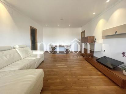 Living room of Flat for sale in  Valencia Capital  with Air Conditioner