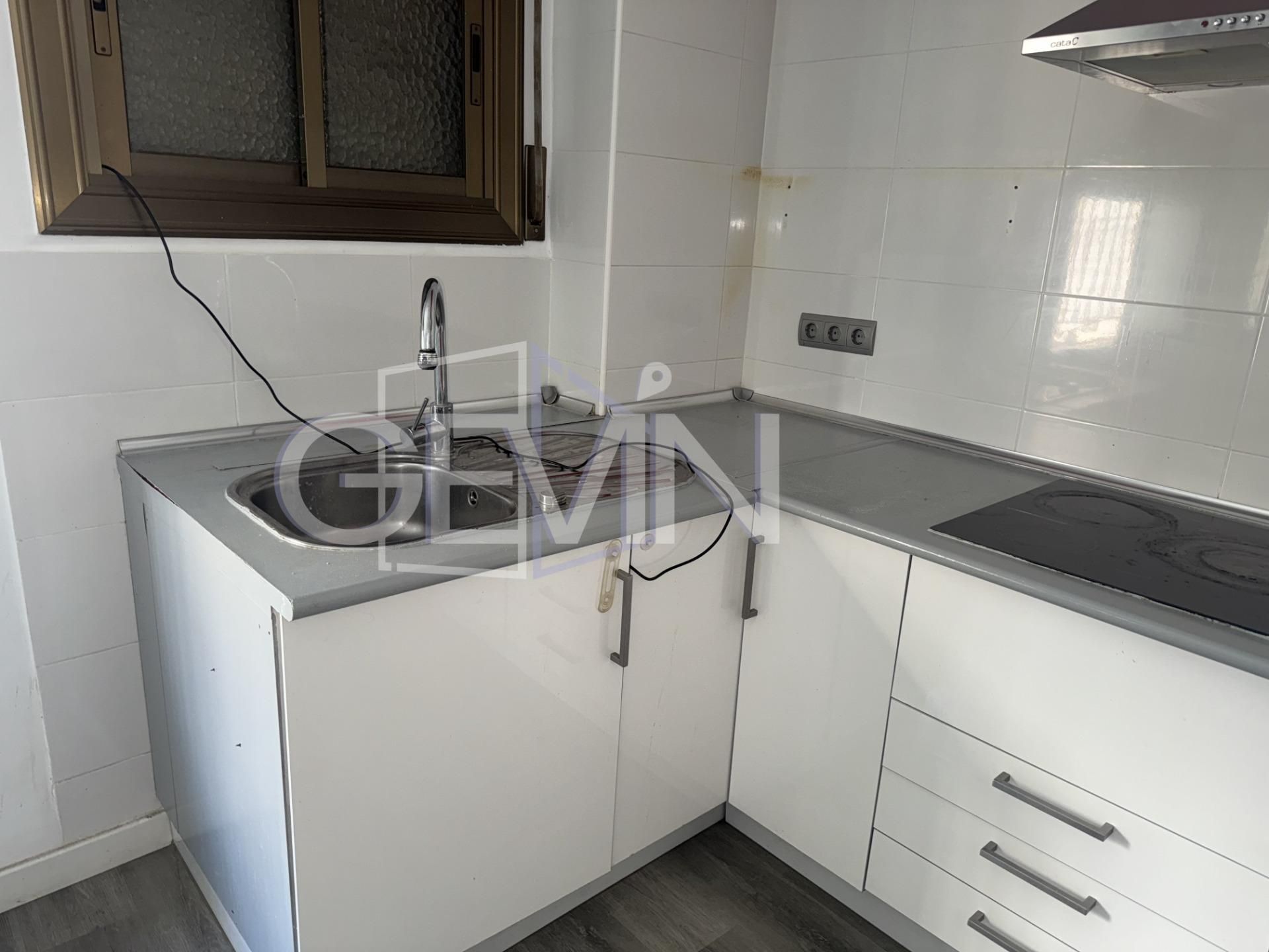 Kitchen of Flat for sale in Terrassa  with Parquet flooring