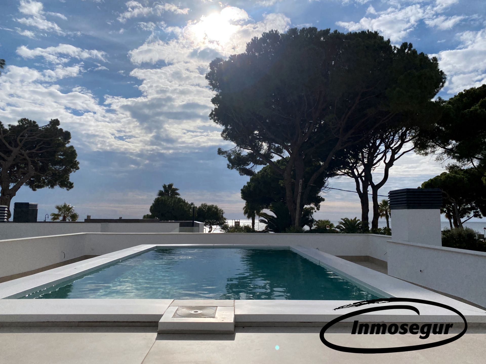 Piscina de Casa o xalet en venda en Cambrils amb Aire condicionat, Calefacció i Jardí privat