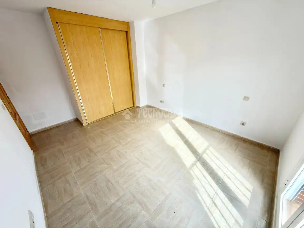 Habitación de Casa adosada en venta en Valdeaveruelo con Aire acondicionado, Calefacción y Balcón