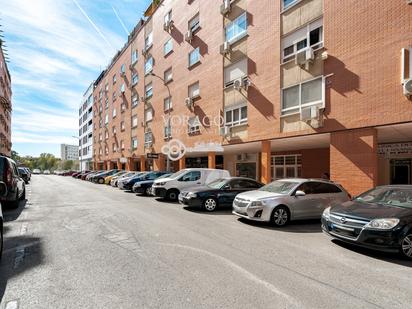 Vista exterior de Local en venda en Alcalá de Henares