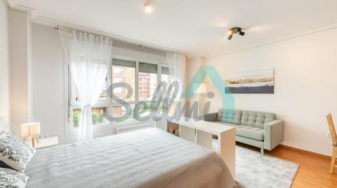 Foto 2 de Estudio de alquiler en Roma, HUCA - La Cadellada, Oviedo