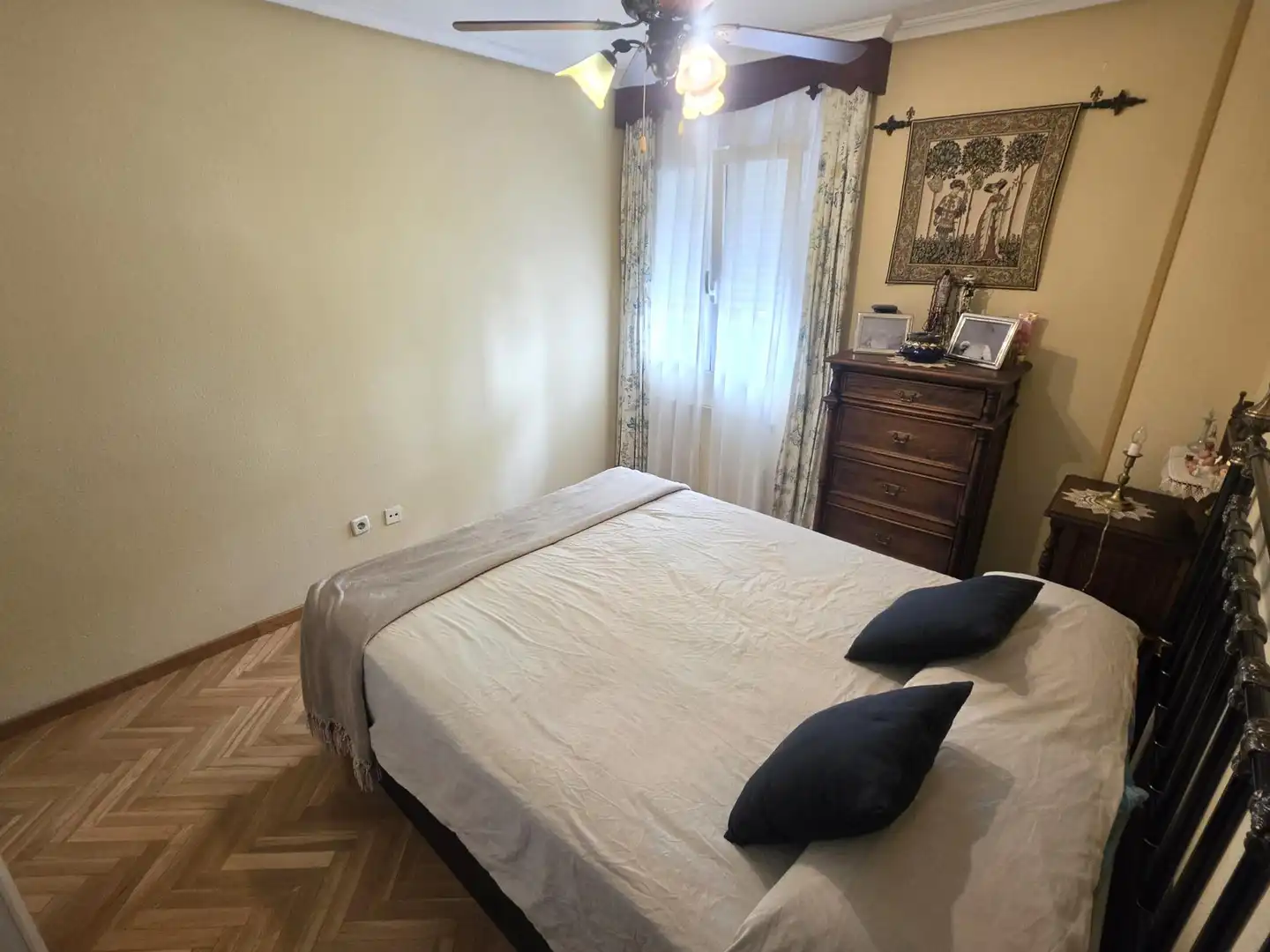 Habitación de Piso en venta en Valdemoro con Aire acondicionado, Calefacción y Parquet