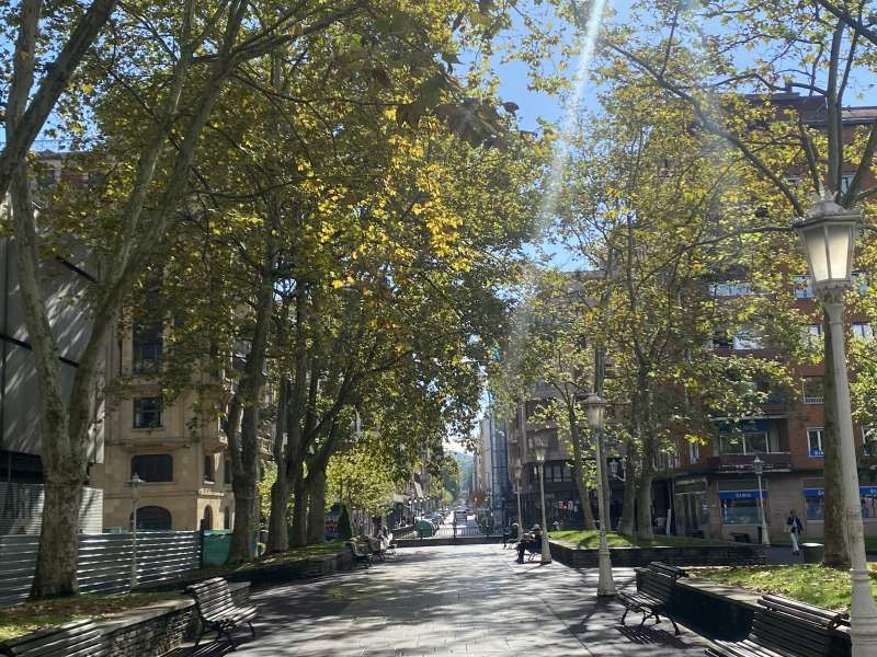Vista exterior de Pis en venda en Bilbao  amb Calefacció i Traster