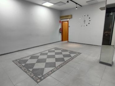 Gewerbefläche zum Verkauf in Carrer d'Amadeu de Savoia 166