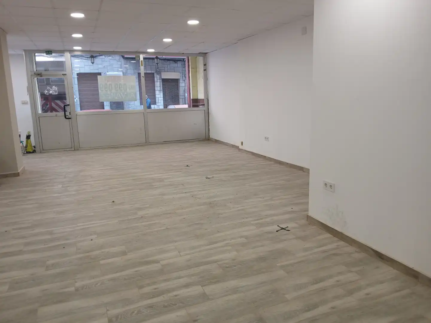 Business premises for sale in Gijón - SANTO DOMINGO