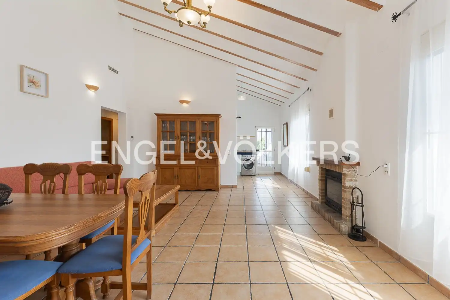 Sala de estar de Casa o chalet de alquiler en Algar de Palància con Aire acondicionado, Calefacción y Jardín privado