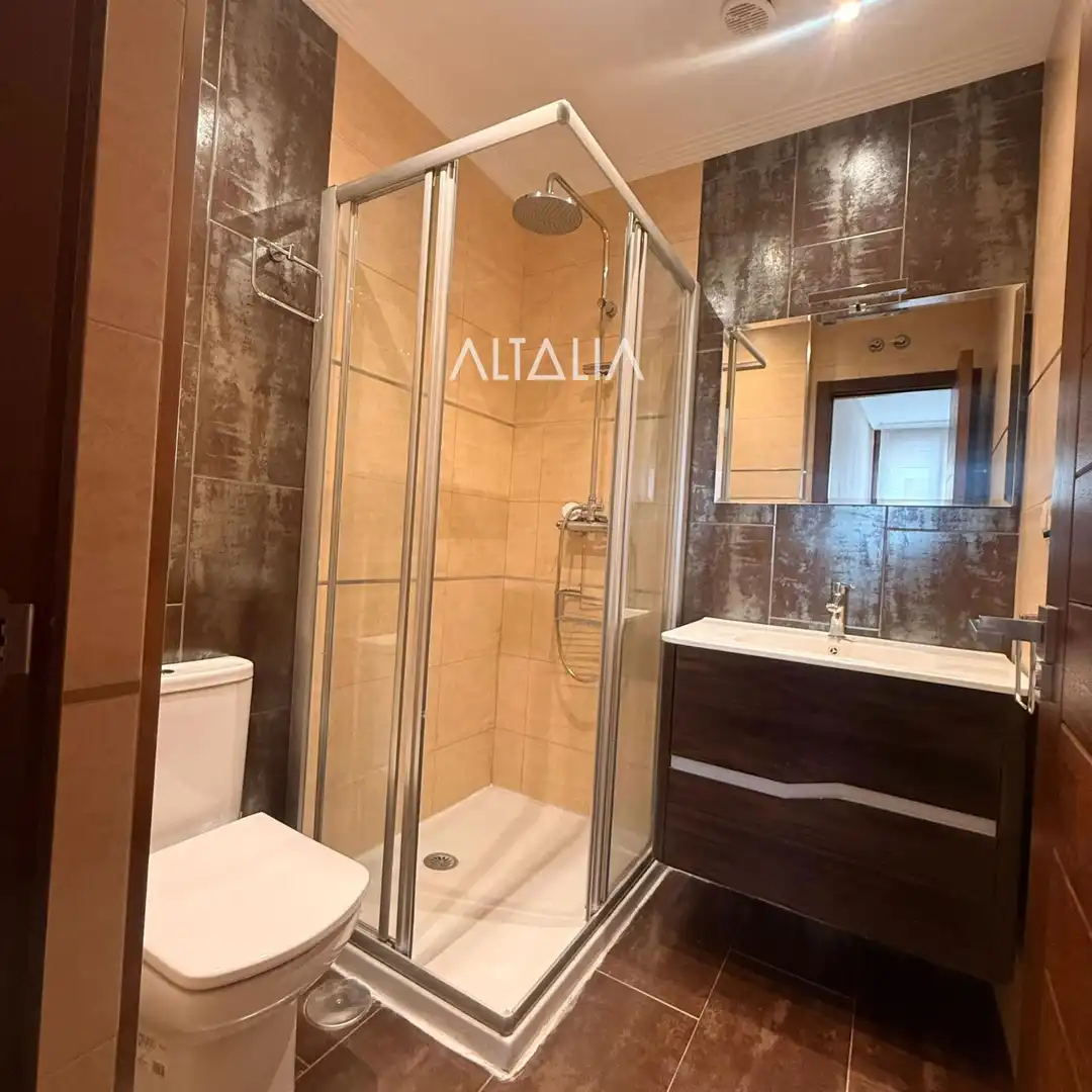 Bathroom of Flat for sale in Cuenca  with Heating, Terrace and Storage room