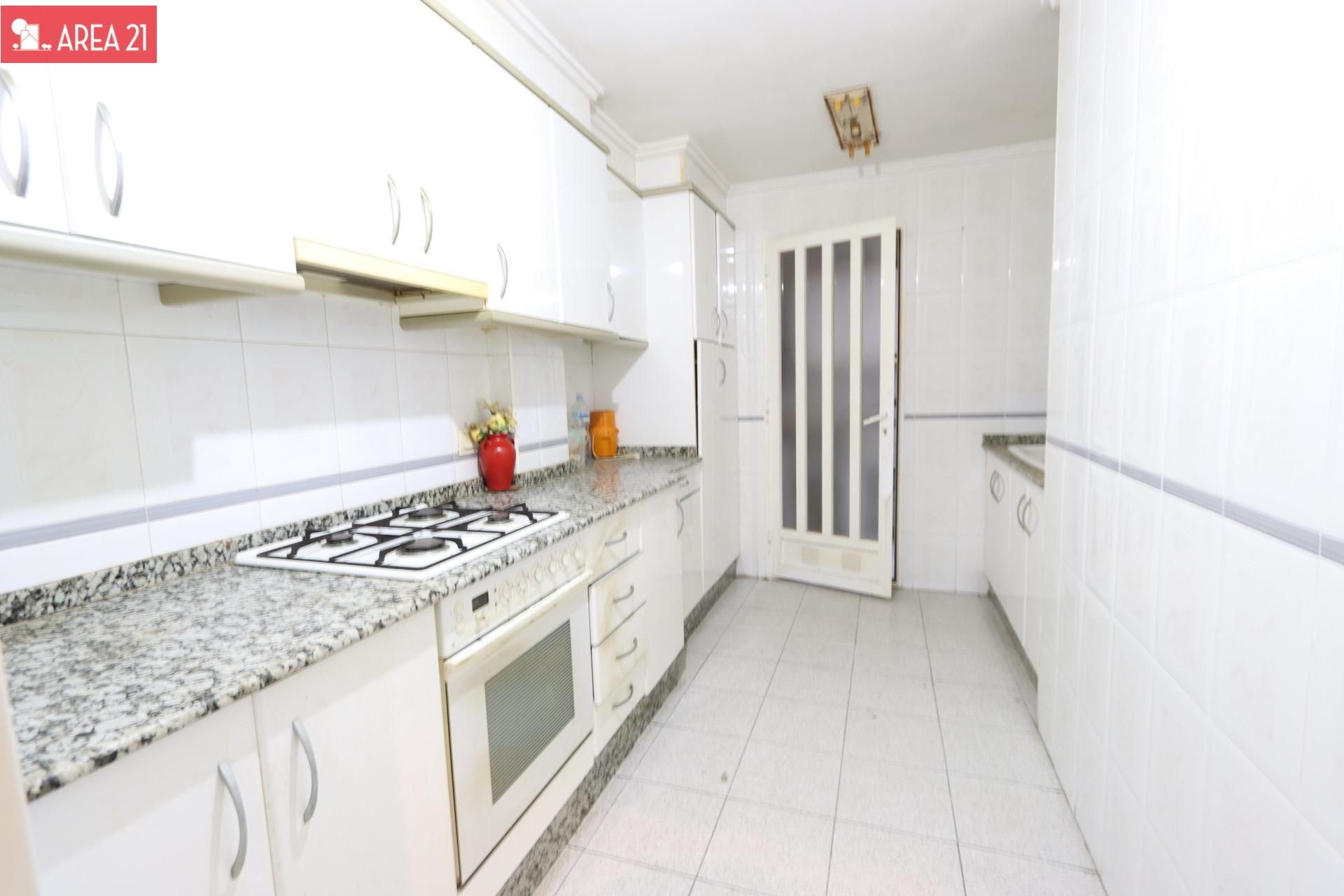 Planta baja for sale in Núcleo Urbano