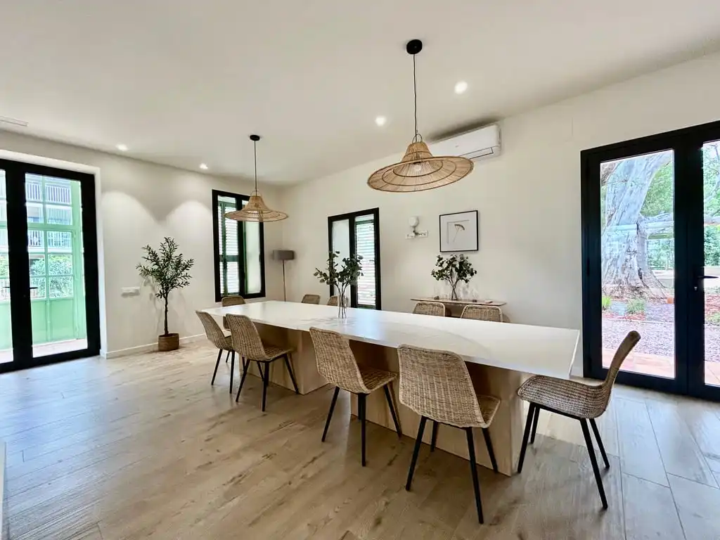 Comedor de Apartamento de alquiler en Dénia con Aire acondicionado, Jardín privado y Terraza