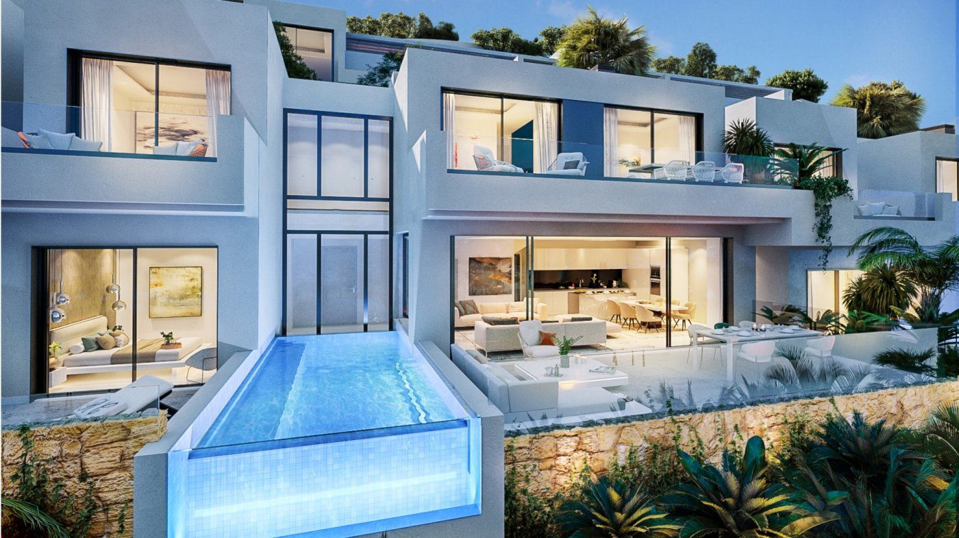 Swimming pool of House or chalet for sale in Benalmádena  with Air Conditioner, Heating and Private garden
