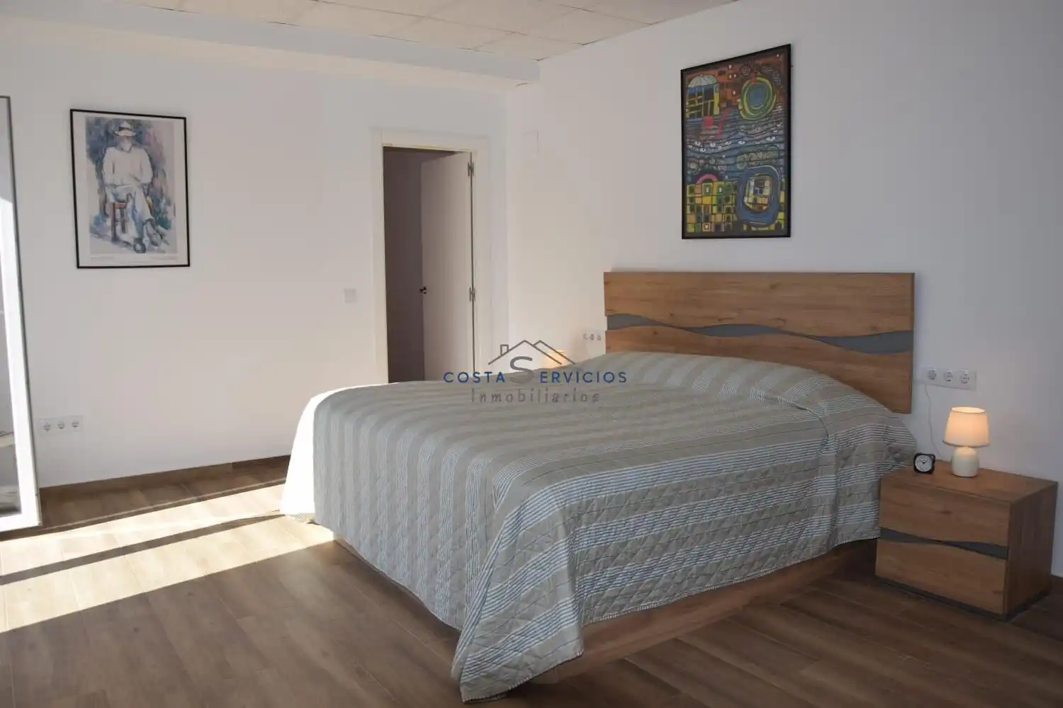 Dormitori de Finca rústica en venda en Gibraleón amb Aire condicionat, Terrassa i Piscina