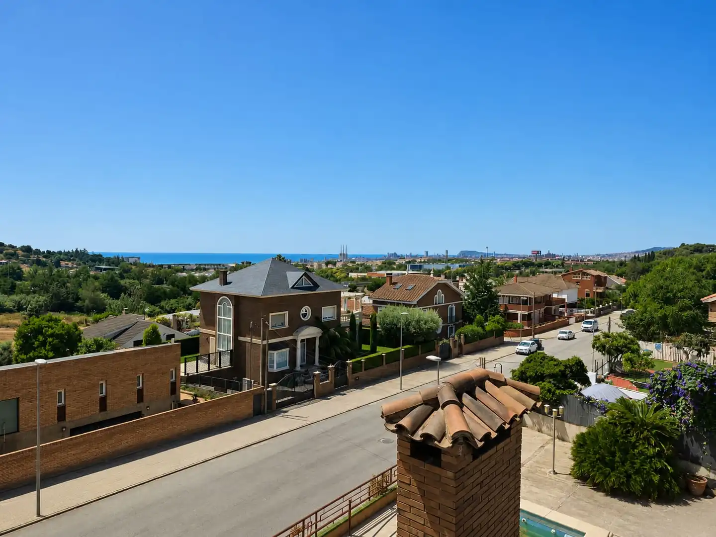 Vista exterior de Casa o chalet en venta en Badalona con Aire acondicionado, Calefacción y Jardín privado