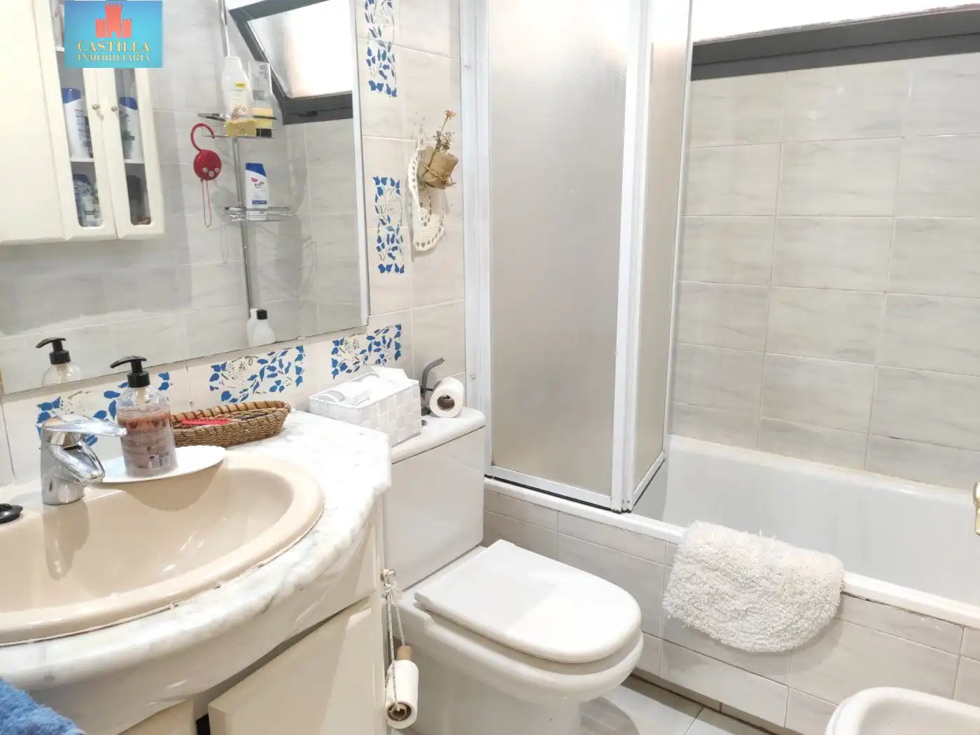 Baño de Casa adosada en venta en Ávila con Calefacción, Jardín privado y Terraza