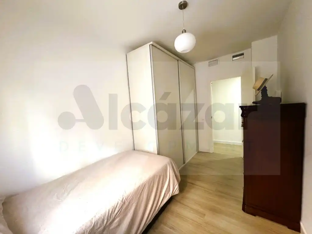Habitación de Piso en venta en Sevilla con Aire acondicionado, Calefacción y Terraza