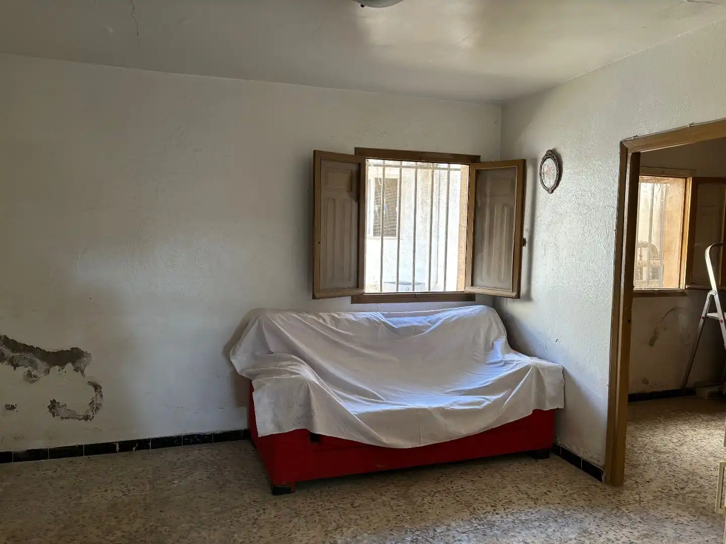 Bajo con jardín en venta en Carretera de las Negras 57