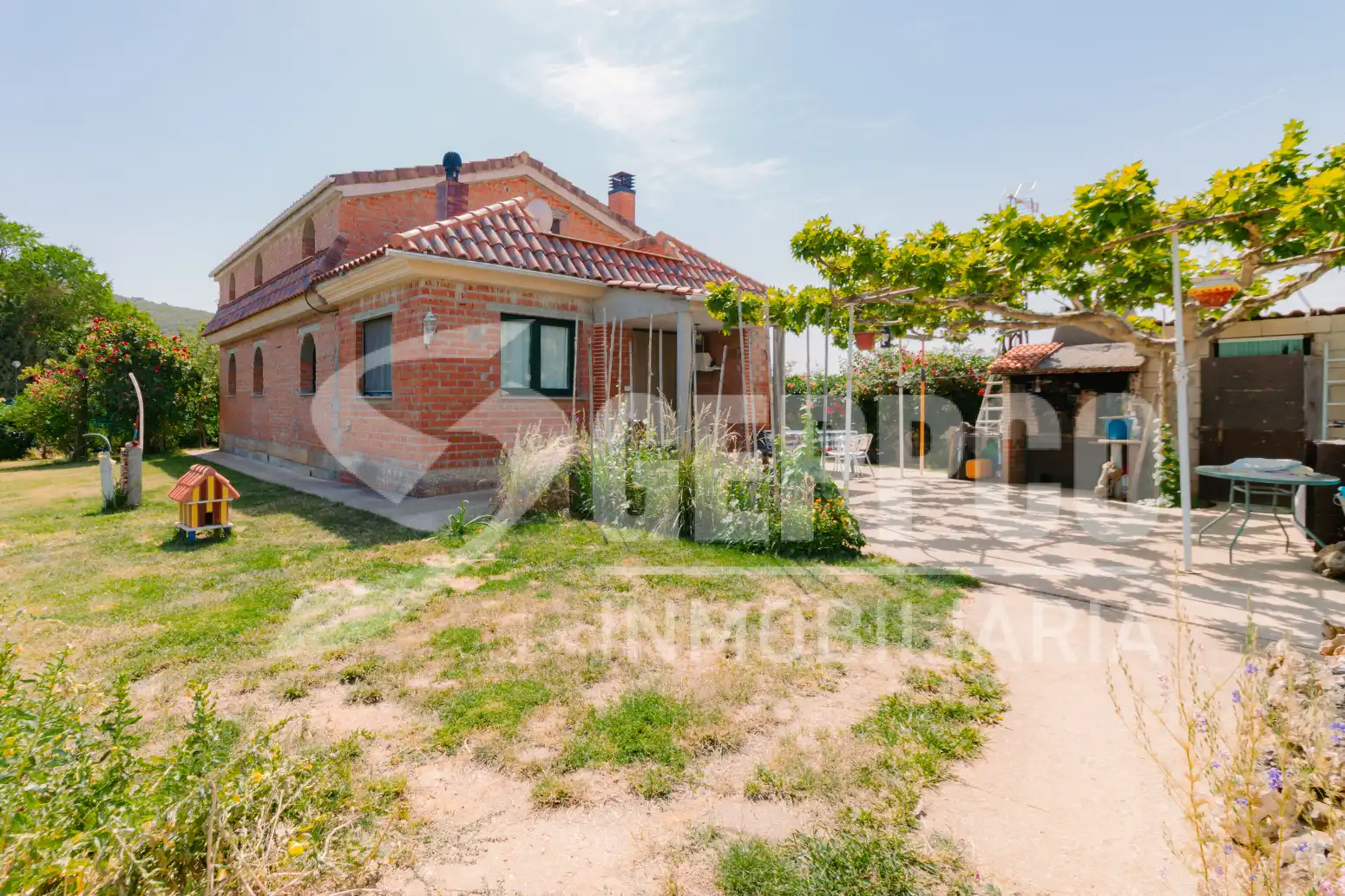 Garden of Houses for sale in Robledillo de Mohernando  with Private garden and Terrace