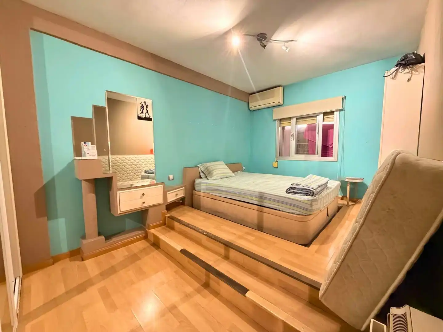 Habitación de Piso en venta en San Fernando de Henares con Aire acondicionado, Calefacción y Parquet