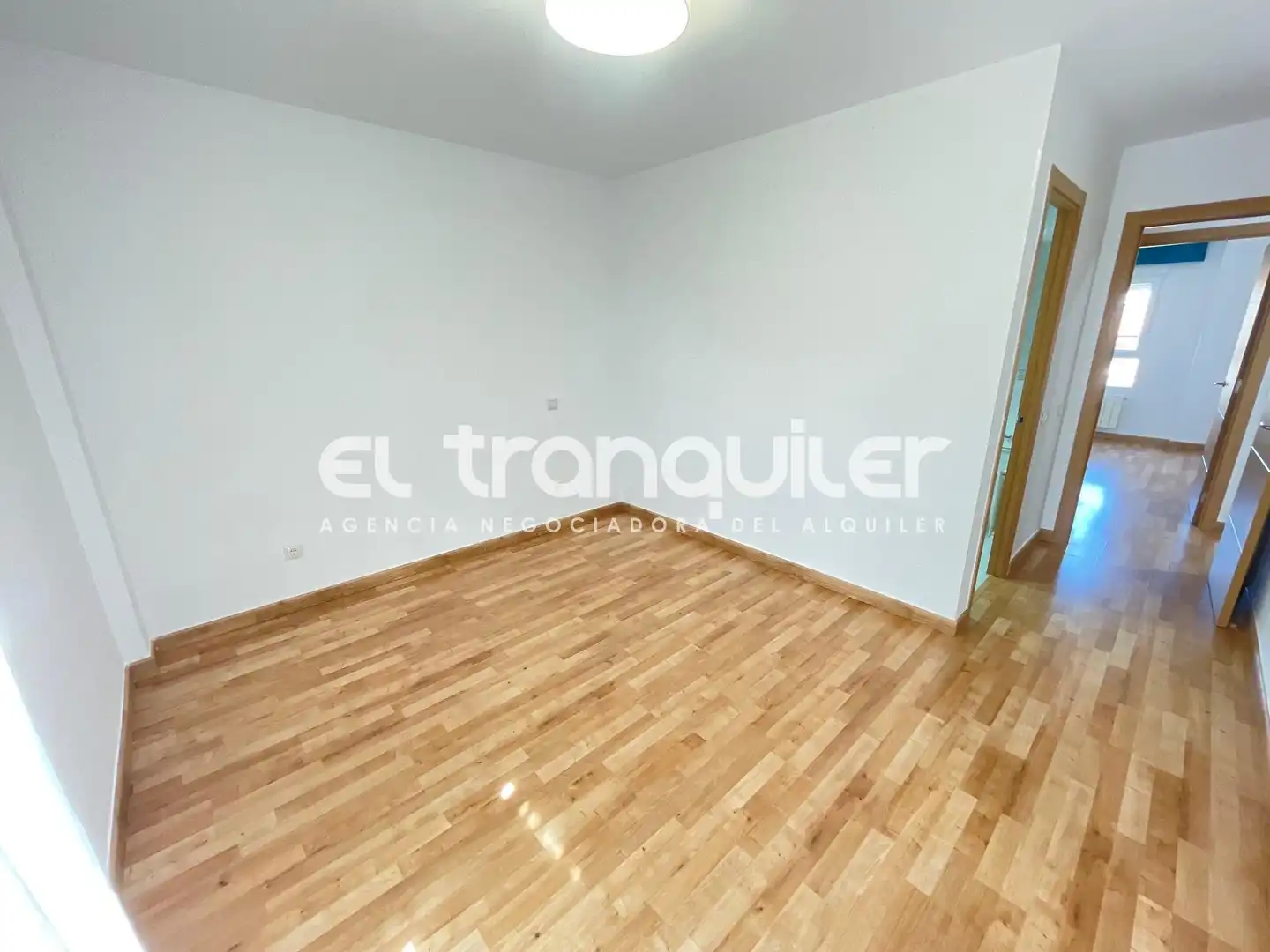 Dormitori de Pis de lloguer en Leganés amb Aire condicionat, Parquet i Terrassa