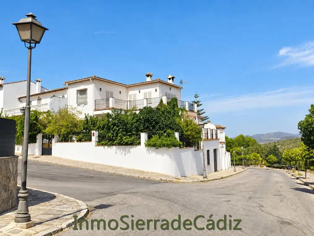 Vista exterior de Casa o xalet en venda en Zahara, Cádiz