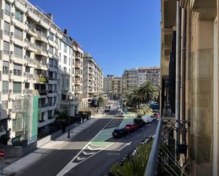 Vista exterior de Pis en venda en Donostia - San Sebastián  amb Calefacció, Terrassa i Balcó