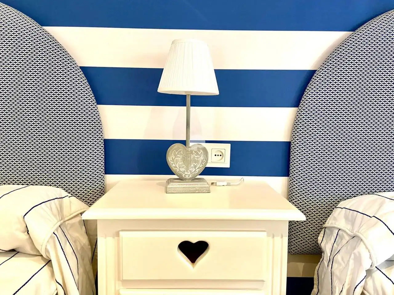 Bedroom of Flat for rent in Vélez-Málaga  with Air Conditioner, Terrace and Furnished