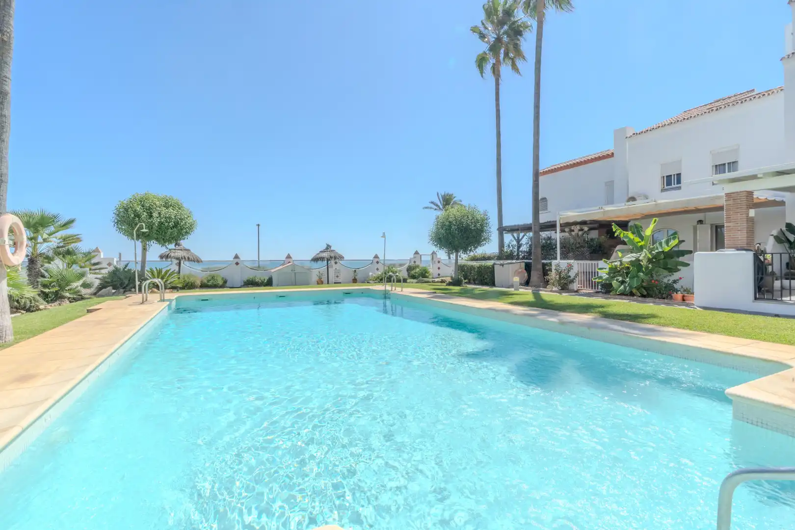 Adosado con piscina en alquiler en Marina de Casares, imagen 42
