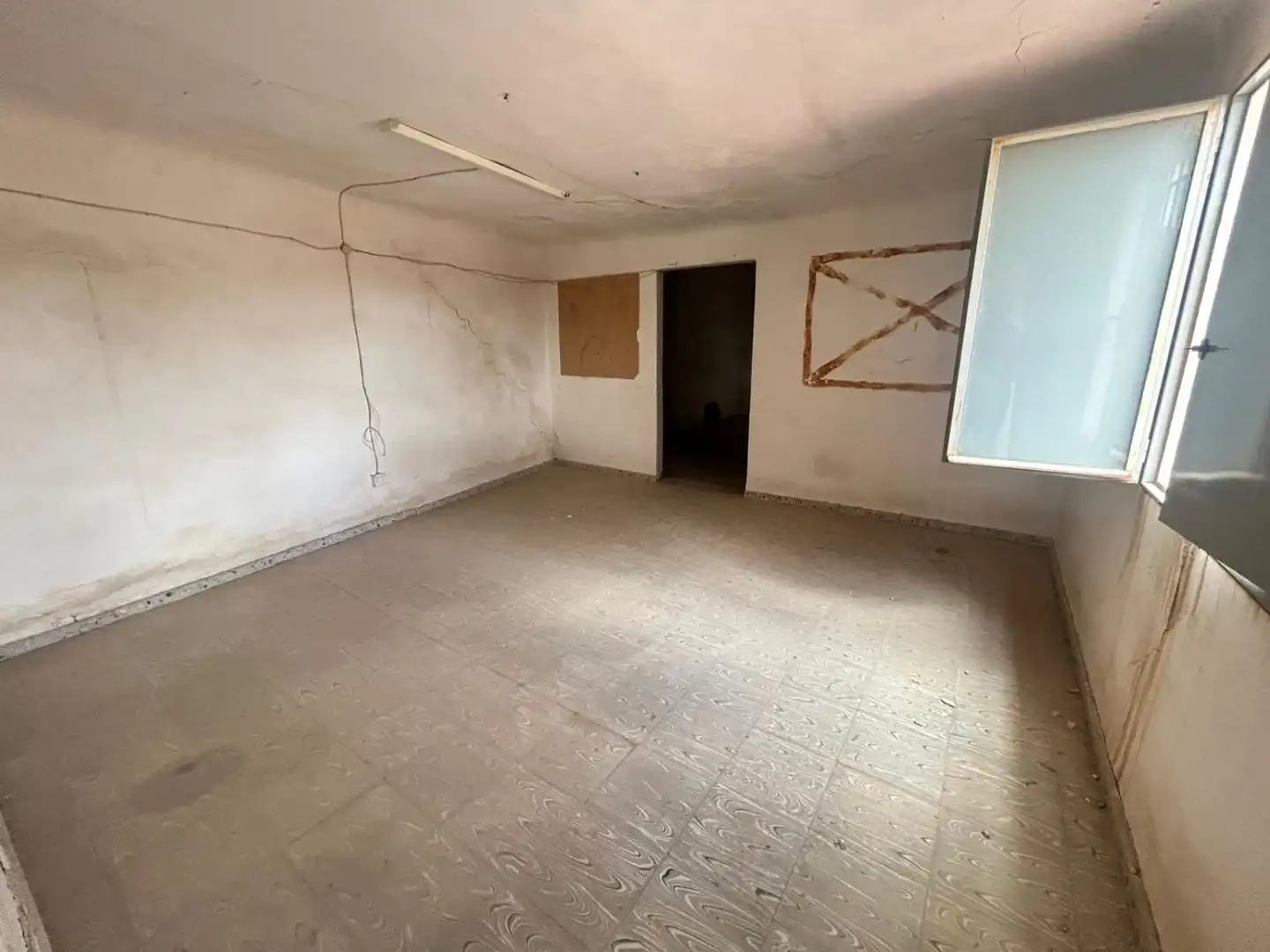 Commercial properties for sale in Crevillent