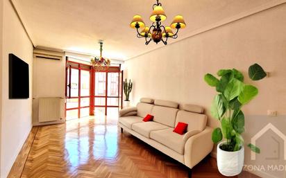 Living room of Flat for sale in  Madrid Capital  with Air Conditioner