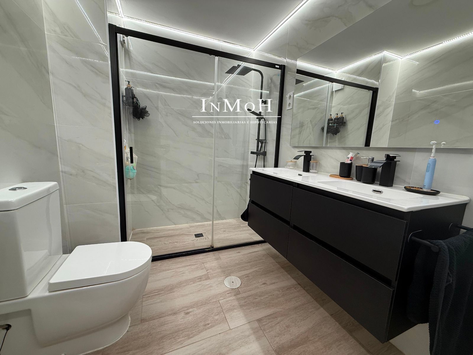 Baño de Piso en venta en Puerto Real con Aire acondicionado y Calefacción