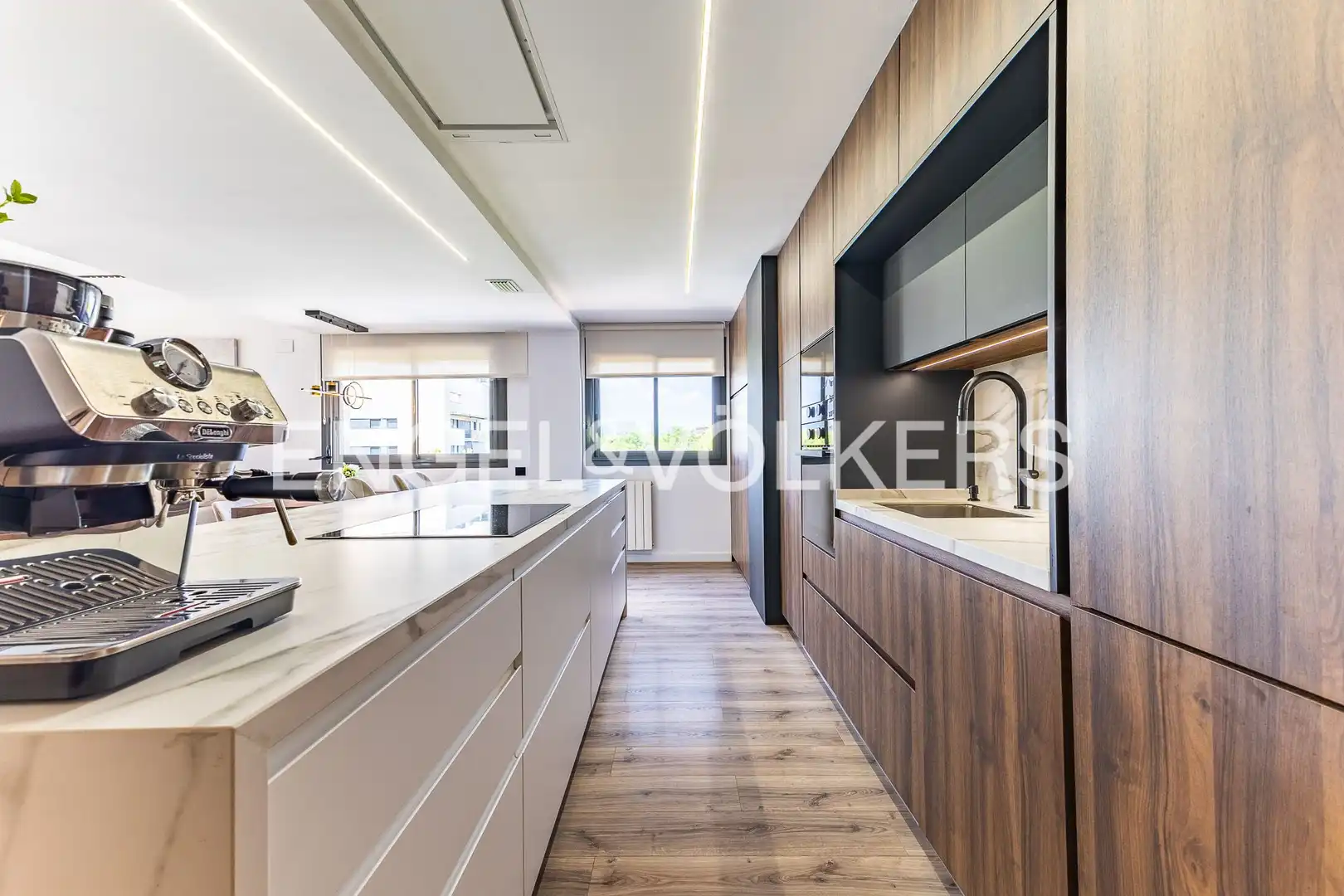 Kitchen of Flat for sale in Sabadell  with Air Conditioner, Heating and Parquet flooring