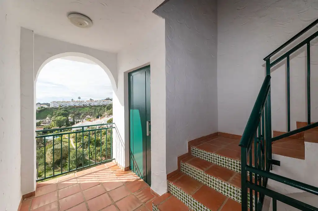 Dúplex amb piscina en venda a Urb Mirador de Calahonda, imagen 16