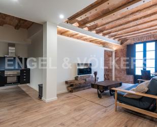 Sala d'estar de Apartament de lloguer en  Barcelona Capital amb Aire condicionat, Terrassa i Piscina