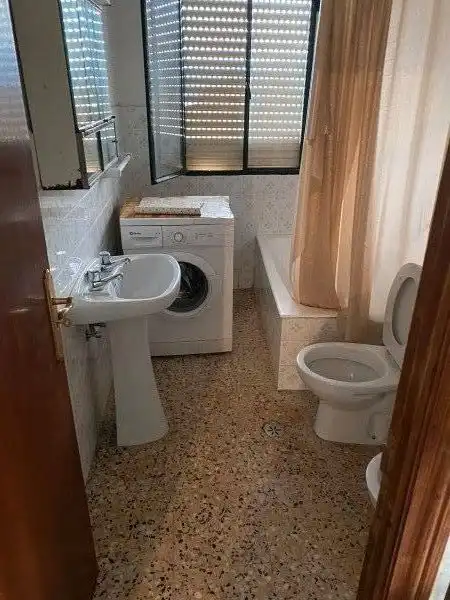 Bany de Casa o xalet en venda en A Cañiza   amb Traster i Moblat