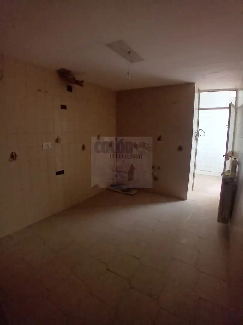 Piso con ascensor en venta en Martos, imagen 3