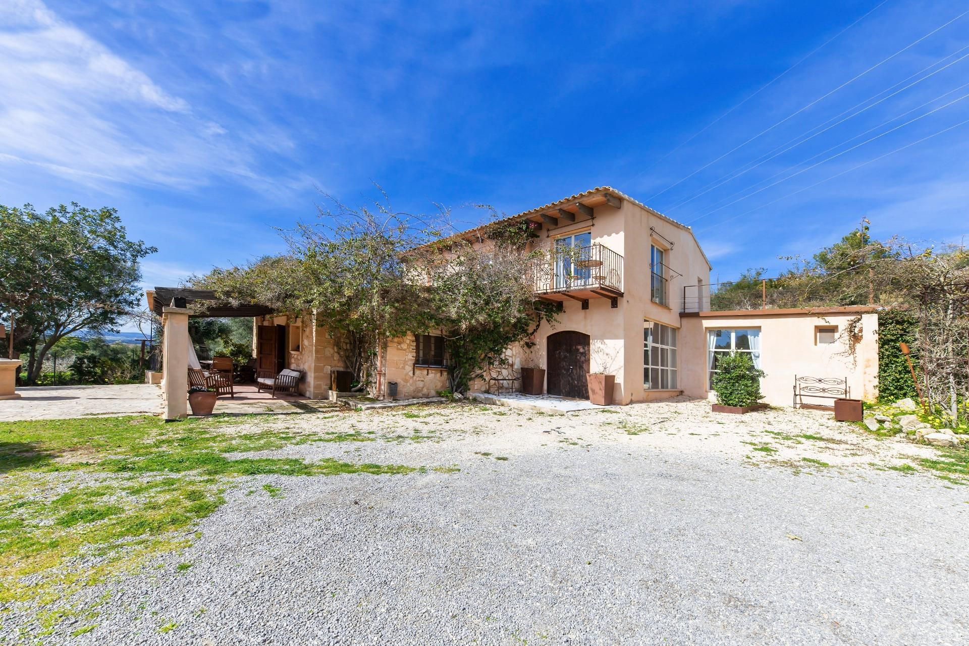 Vista exterior de Finca rústica en venda en Manacor amb Aire condicionat, Jardí privat i Terrassa