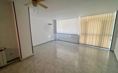 Living room of Flat for sale in Santander  with Furnished