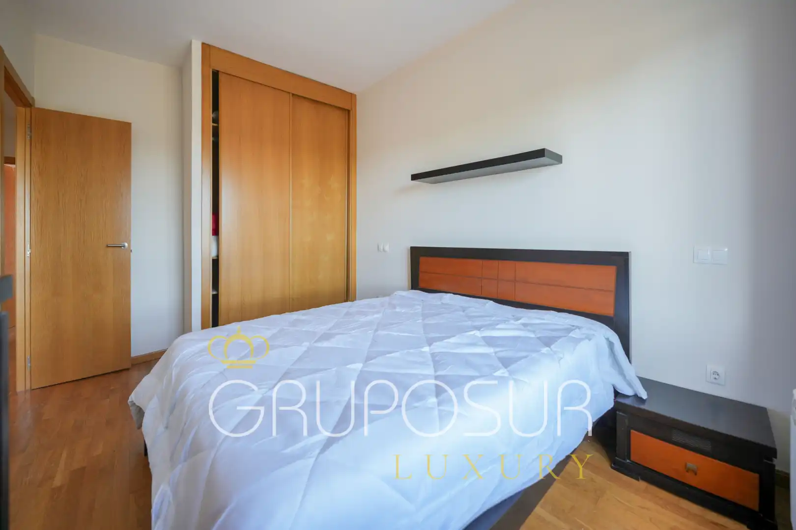 Schlafzimmer von Einfamilien-Reihenhaus zum Verkauf in Aldeamayor de San Martín mit Heizung, Privatgarten und Parkett
