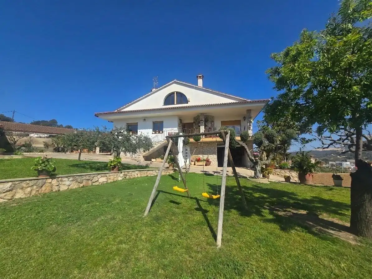 Vista exterior de Casa o chalet en venta en Canyelles con Calefacción, Jardín privado y Terraza