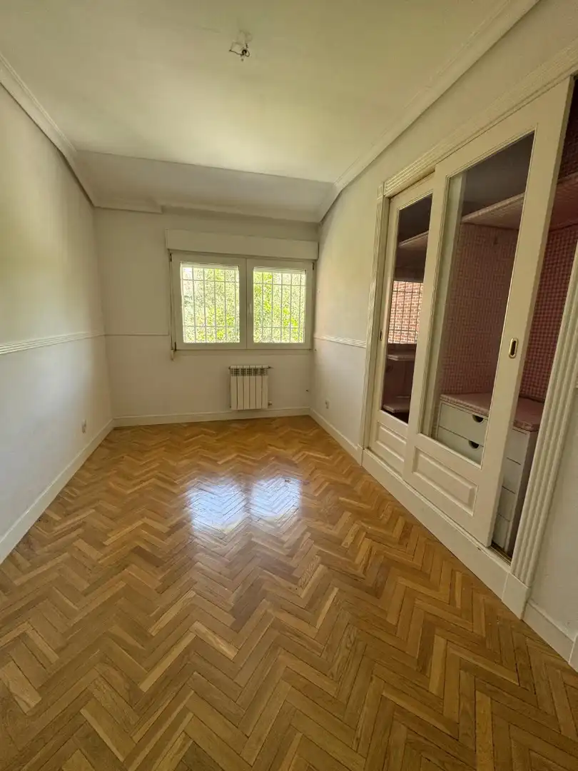 Bedroom of Detached homes for sale in Galapagar  with Air Conditioner, Heating and Private garden