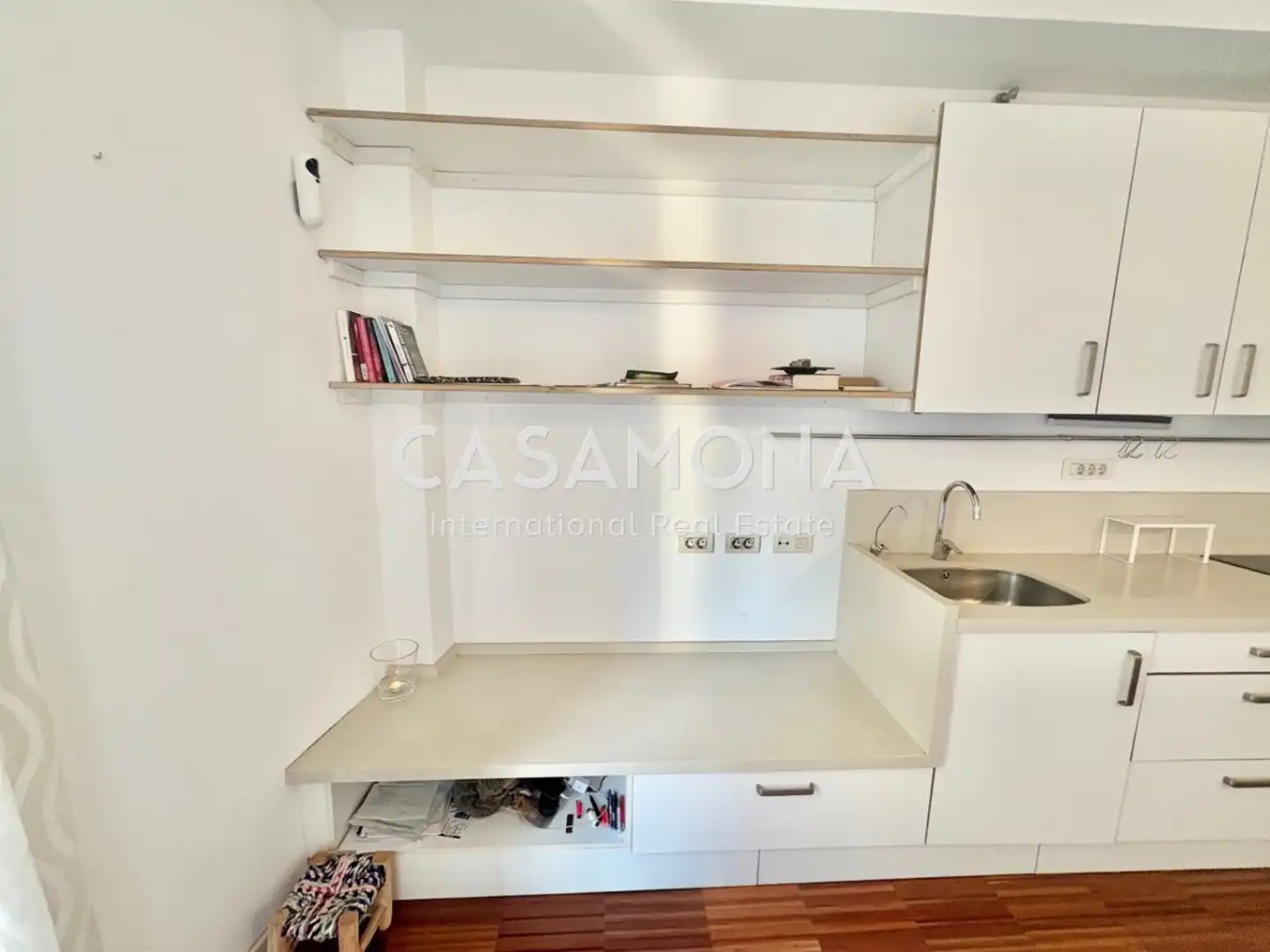 Küche von Maisonette zum Verkauf in Barcelona mit Klimaanlage, Terrasse und Balkon