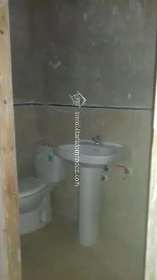 Baño de Local de alquiler en Sierra de Fuentes