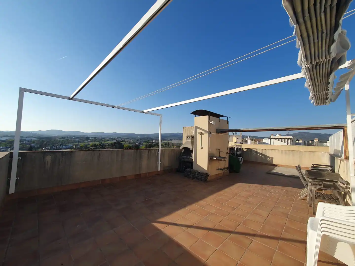 Terrasse von Dachboden zum Verkauf in Vilanova i la Geltrú mit Klimaanlage, Heizung und Terrasse