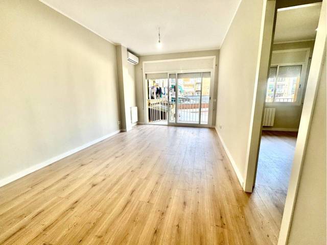 Piso en Venta en Castillejos en Sagrada Família